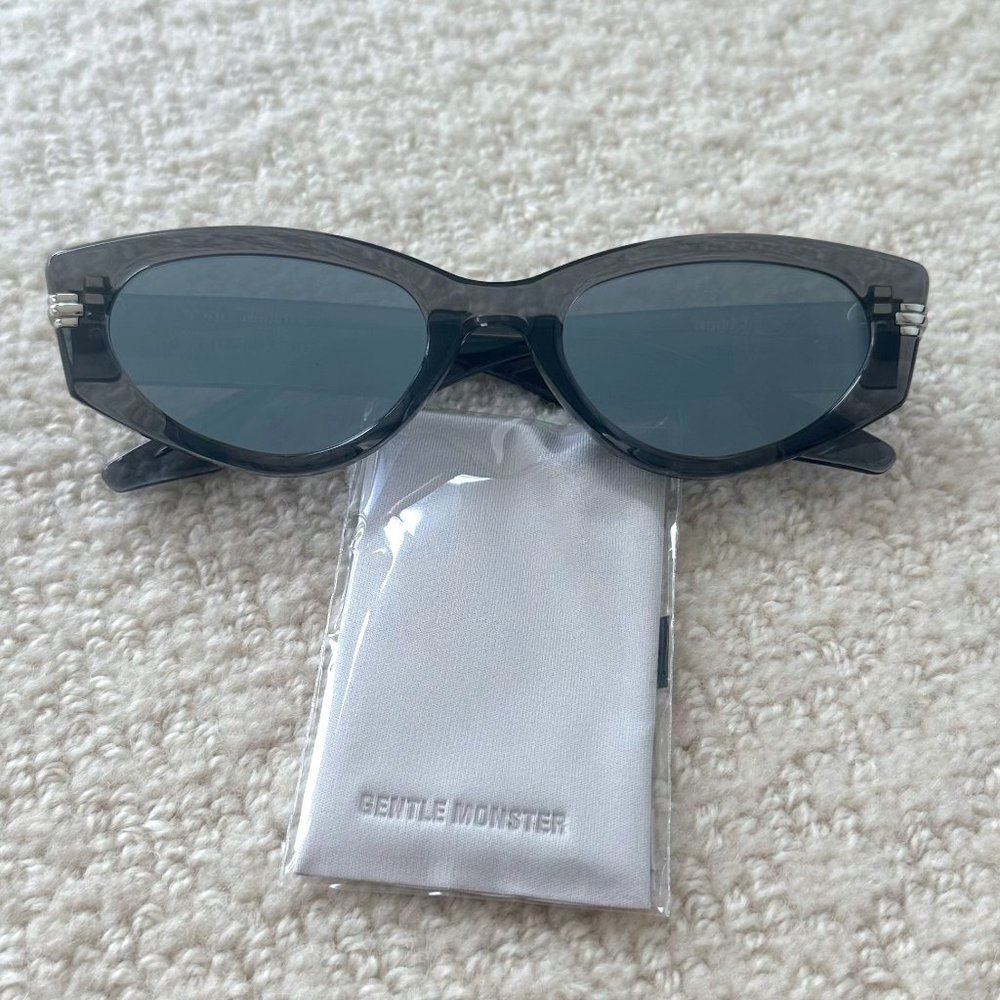 NEW_ Gentle Monster Sunglasses_ Blue